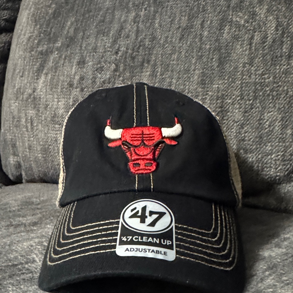 47 Black Cap with Chicago Bull Bull Emblem